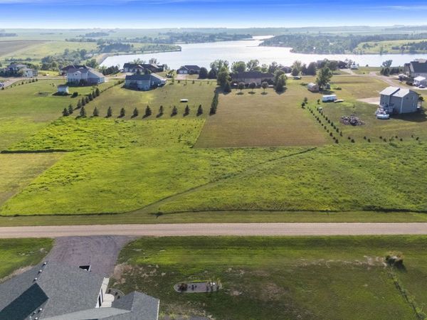 TBD Reed Ct, Canistota, SD 57012