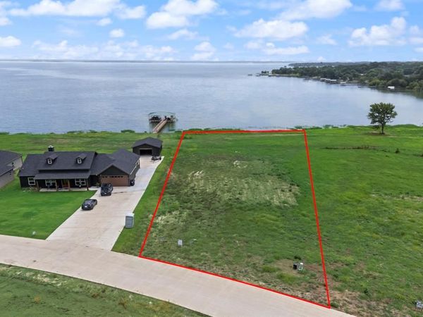 241 Caro Drive , West Tawakoni, TX 75474