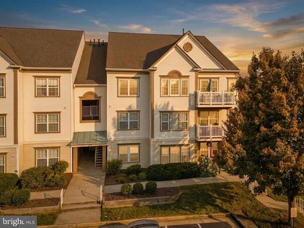 21851 LOCOMOTIVE TERRACE, Unit 301, STERLING, VA 20166