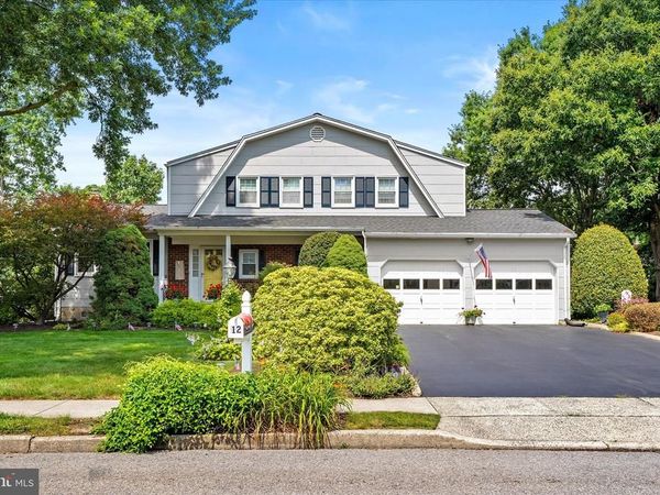 12 MICHELE COURT , HAMILTON, NJ 08619