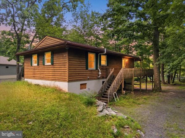2342 EAGLE PATH , BUSHKILL, PA 18324