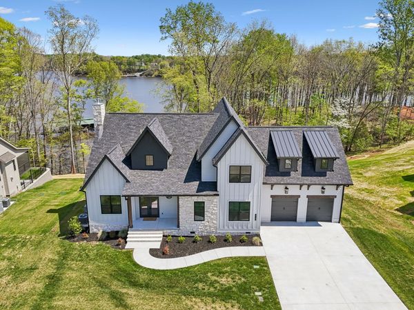 712 Fanning Bend Dr , Winchester, TN 37398