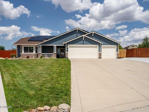 2298 Cygnus Way, Sparks, NV 89441