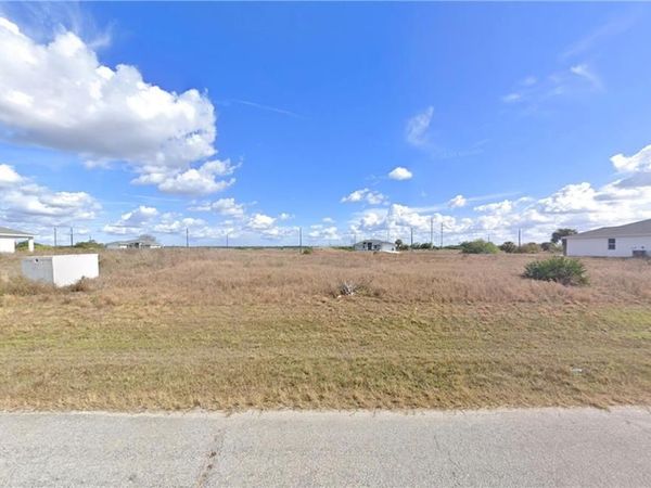 555 David CIR , LABELLE, FL 33935