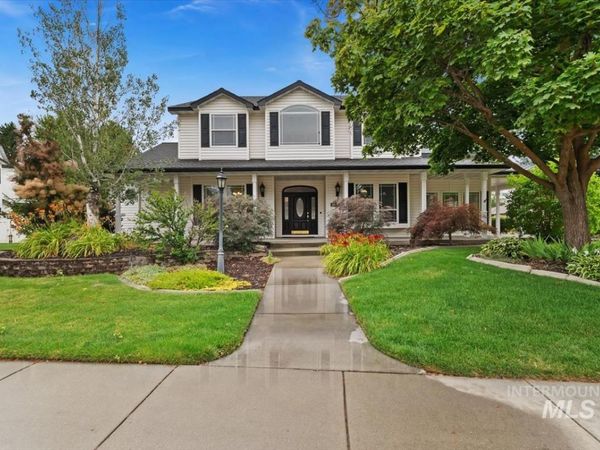 827 E Martinique, Meridian, ID 83642