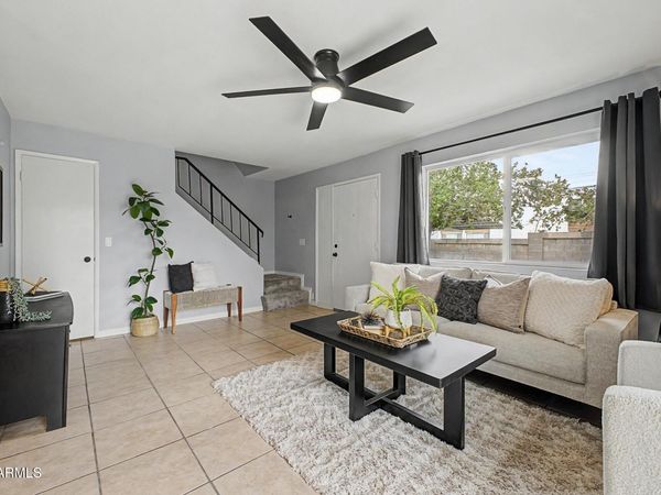 6016 W TOWNLEY Avenue, Glendale, AZ 85302