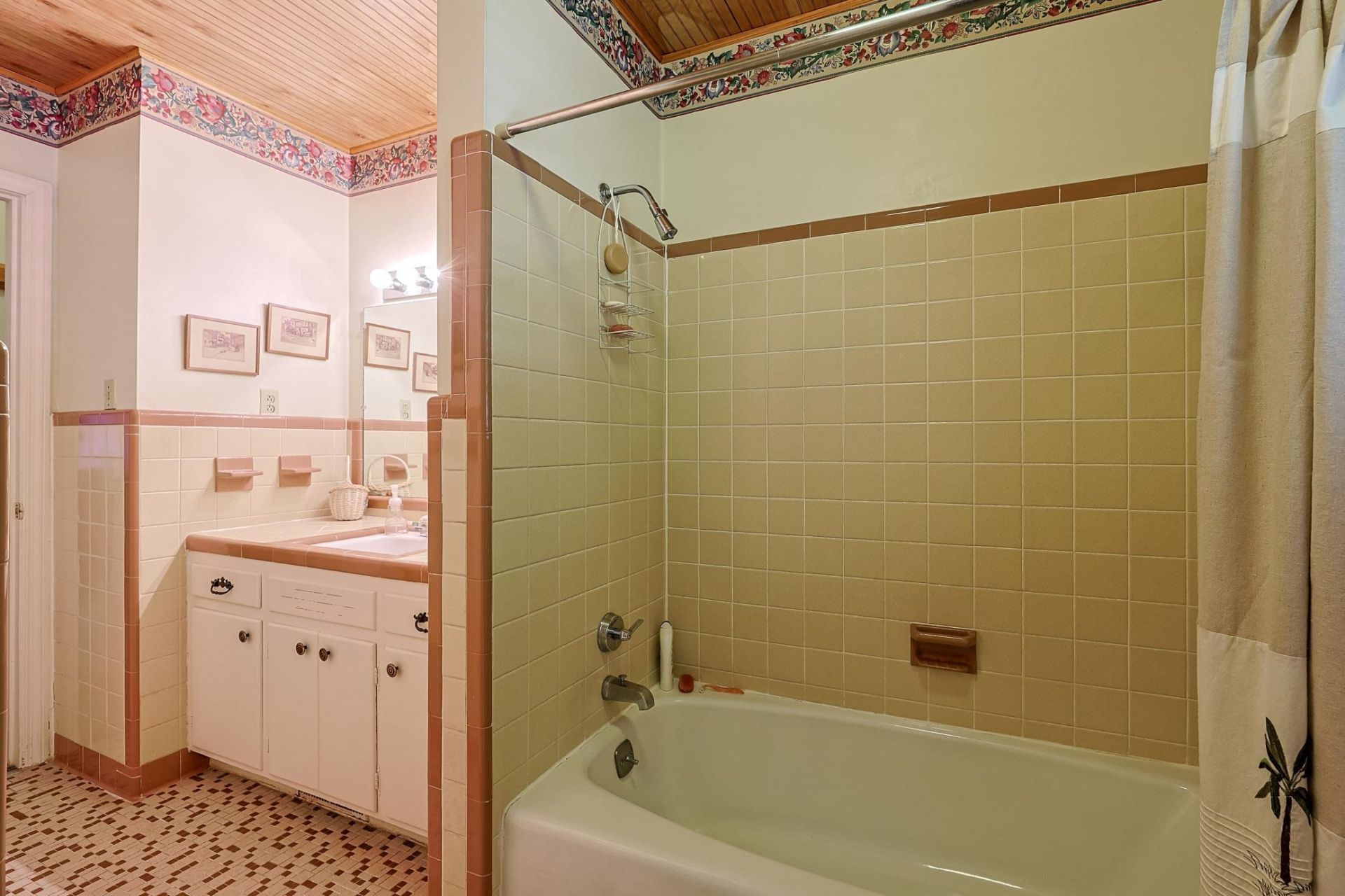 502 Burney St. Photo 20
