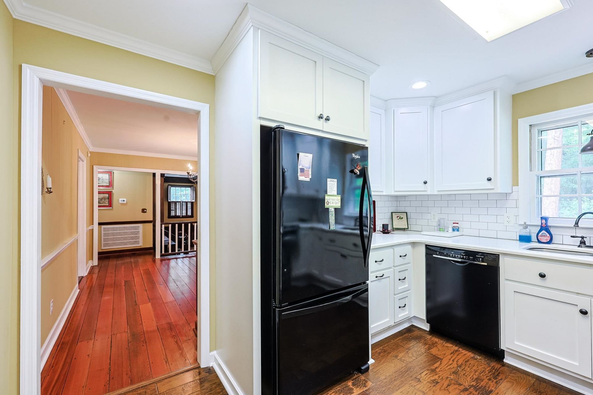 502 Burney St.  Photo 9
