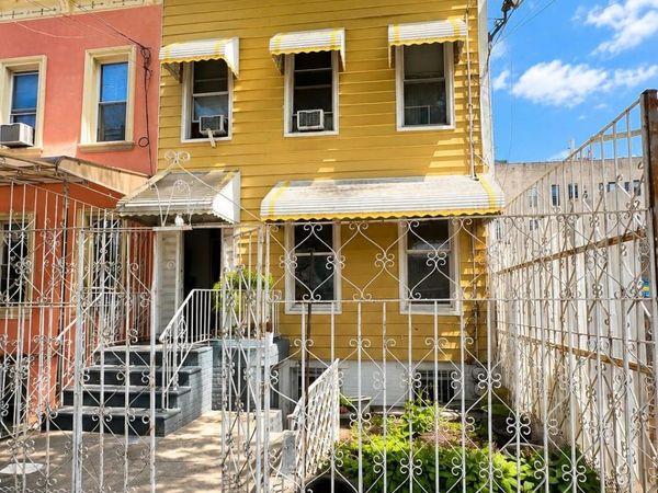 545 Logan Street , Brooklyn, NY 11208