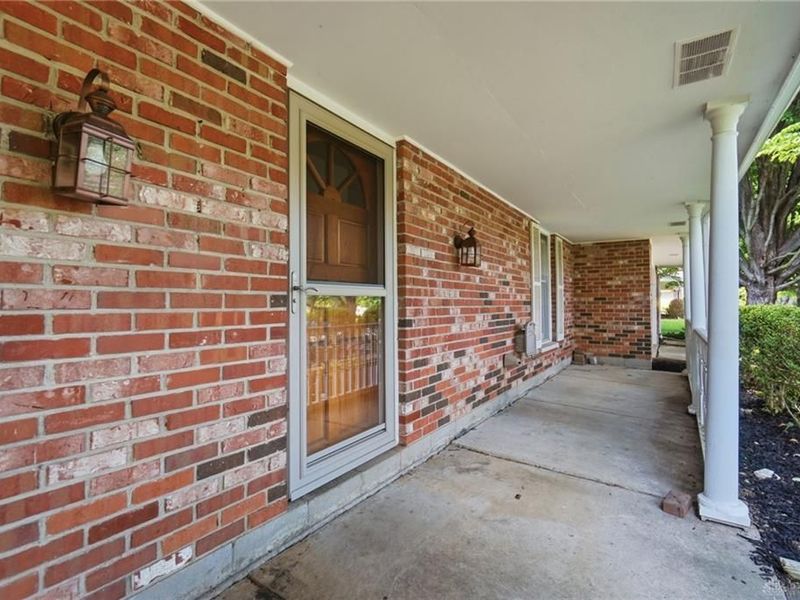 1611 Red Fox Drive, Beavercreek, OH 45432 Photo 9