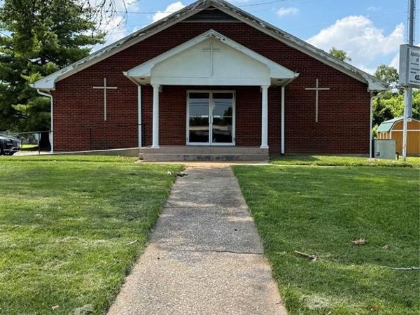 150 Illini Drive , Belleville, IL 62223