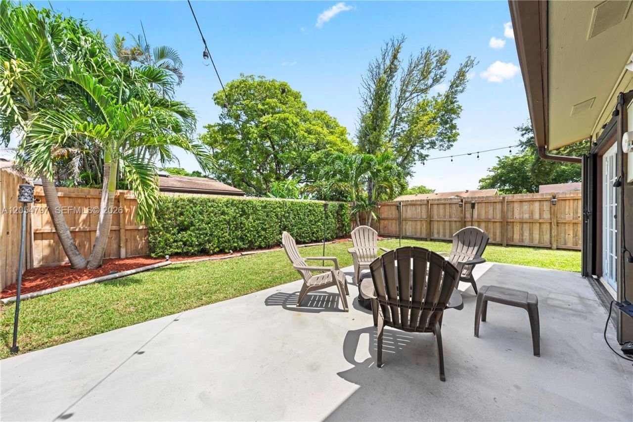 10301 Jasmine Ct , Pembroke Pines, FL 33026 Photo