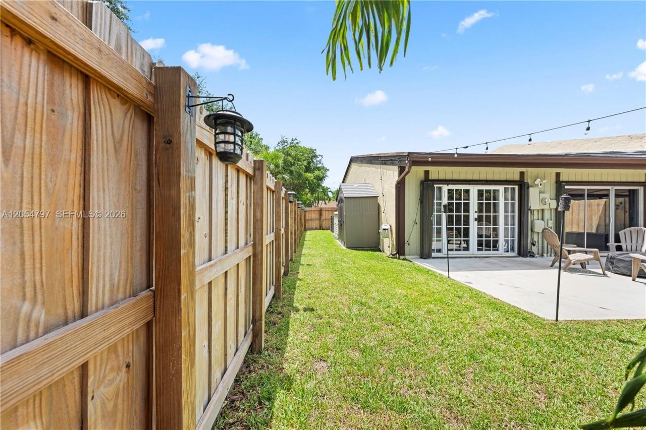 10301 Jasmine Ct , Pembroke Pines, FL 33026 Photo
