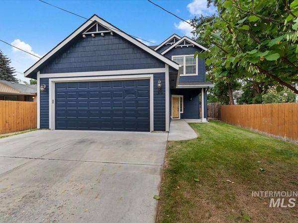 39 S Leona Circle, Boise, ID 83705