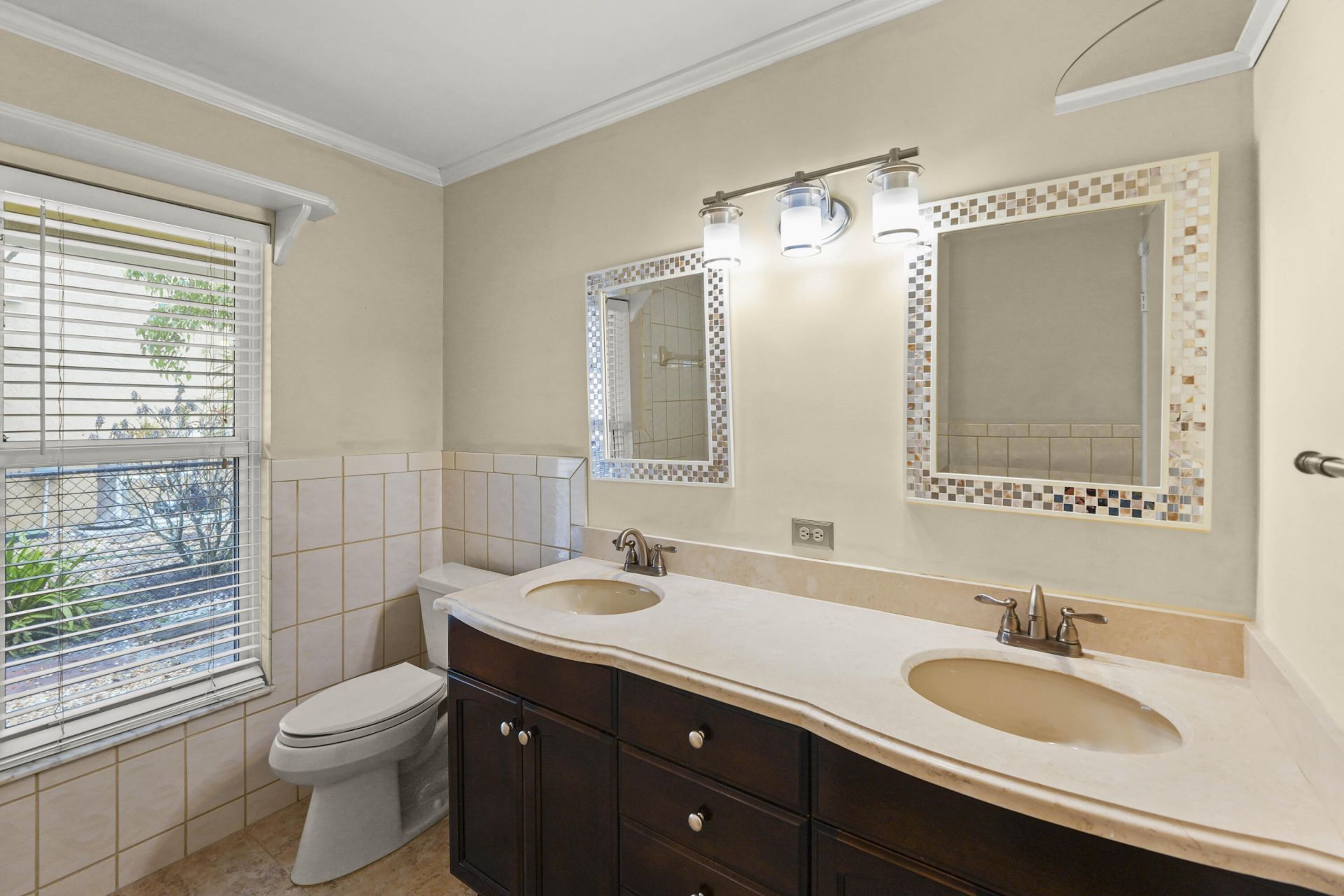 9746 SE Landing Place, Tequesta, FL 33469 Photo