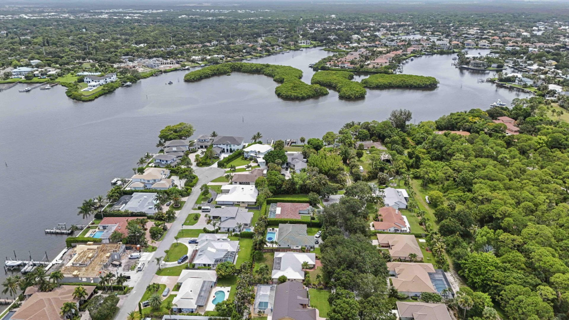 9746 SE Landing Place, Tequesta, FL 33469 Photo