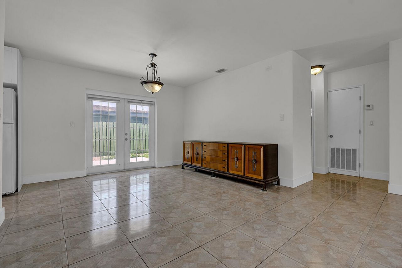 2100 N 57th Avenue, Hollywood, FL 33021 Photo