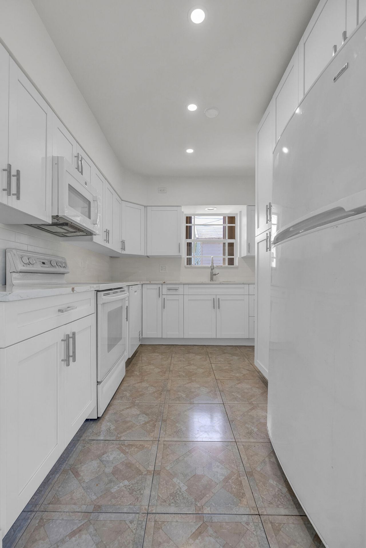 2100 N 57th Avenue, Hollywood, FL 33021 Photo