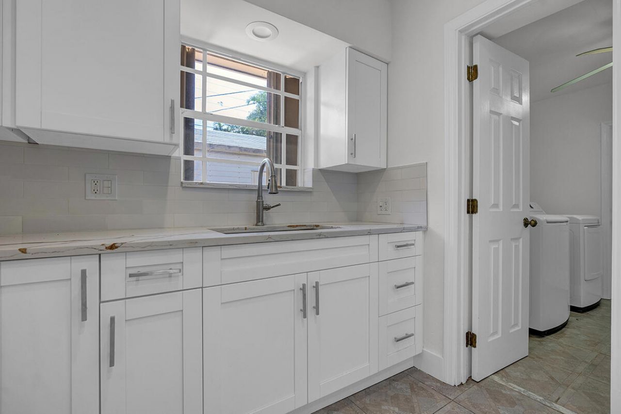 2100 N 57th Avenue, Hollywood, FL 33021 Photo