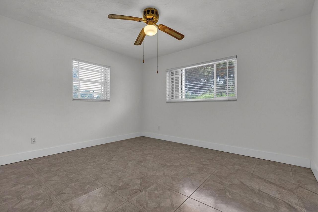 2100 N 57th Avenue, Hollywood, FL 33021 Photo