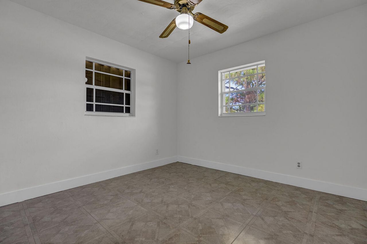 2100 N 57th Avenue, Hollywood, FL 33021 Photo