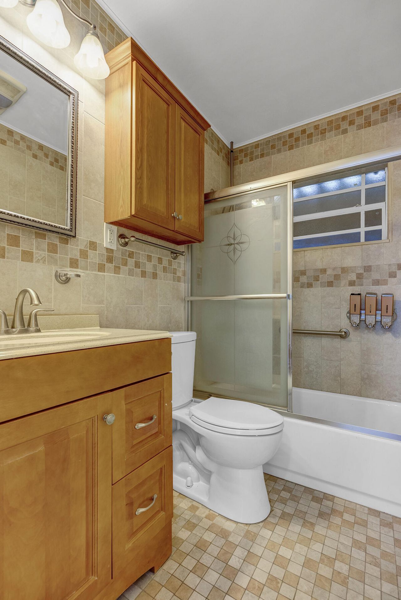 2100 N 57th Avenue, Hollywood, FL 33021 Photo