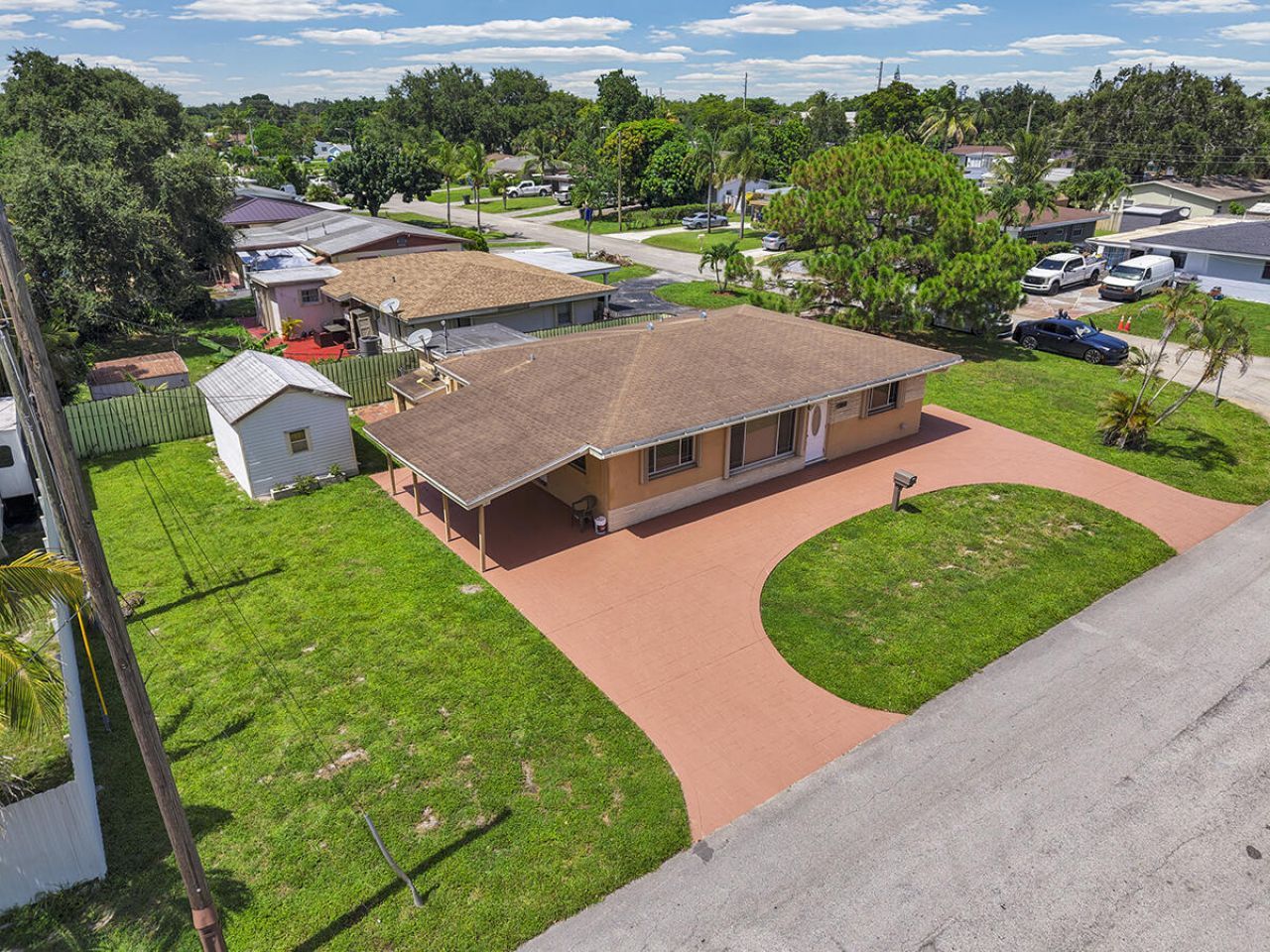 2100 N 57th Avenue, Hollywood, FL 33021 Photo