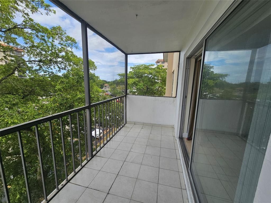 4172 Inverrary Drive, Unit 410, Lauderhill, FL 33319 Photo