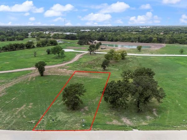 208 Caro Drive , West Tawakoni, TX 75474