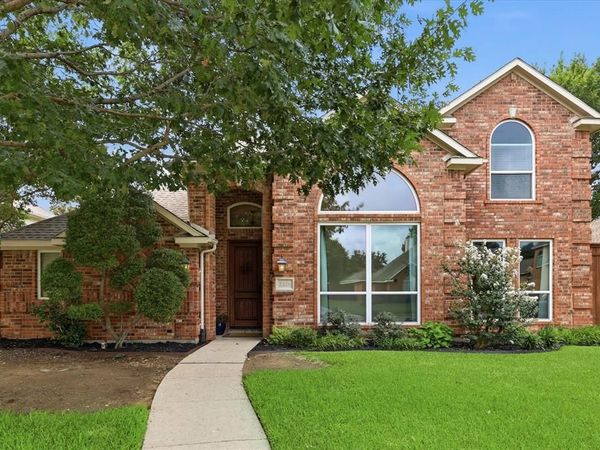 2526 Fallview Lane, Carrollton, TX 75007