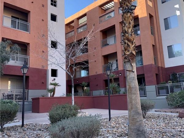 39 E Agate Avenue , Unit 304, Las Vegas, NV 89123