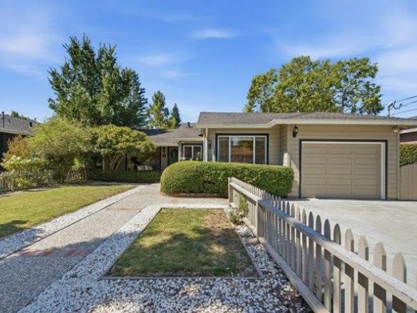 312 E Oakwood Boulevard, Redwood City, CA 94061