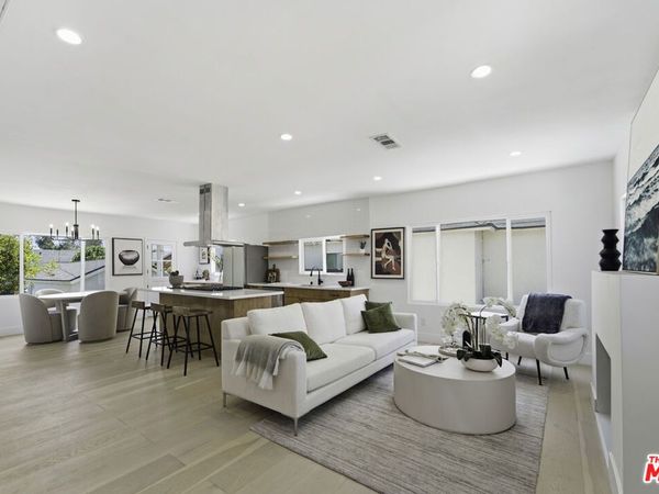 6018 S Harcourt Avenue , Los Angeles, CA 90043