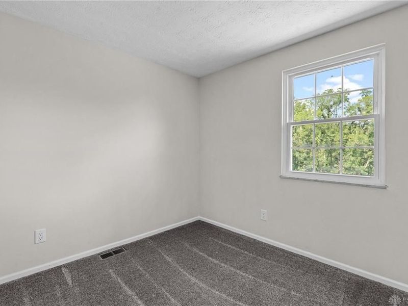 2717 N Kings Arms Circle, Centerville, OH 45440 Photo 18