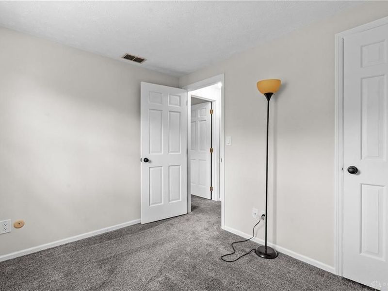 2717 N Kings Arms Circle, Centerville, OH 45440 Photo 19