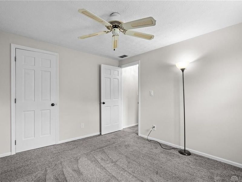 2717 N Kings Arms Circle, Centerville, OH 45440 Photo 21