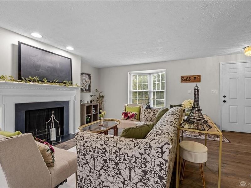 2717 N Kings Arms Circle, Centerville, OH 45440 Photo 6