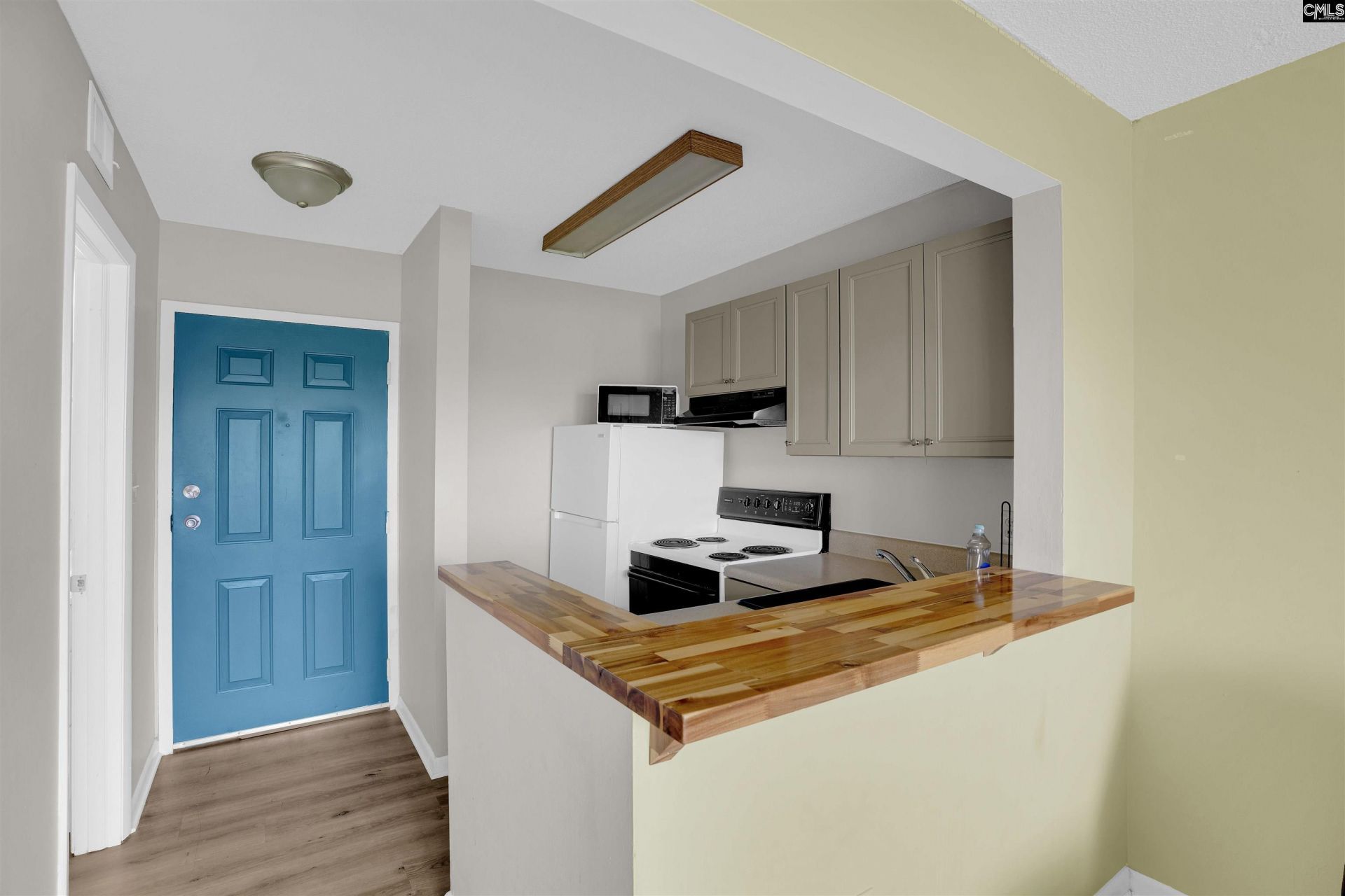 1600 Park Circle Photo 11