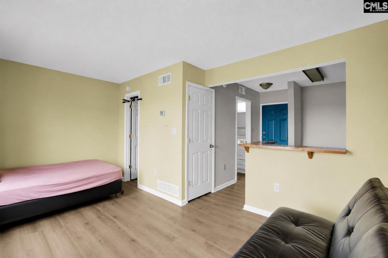 1600 Park Circle Photo 15