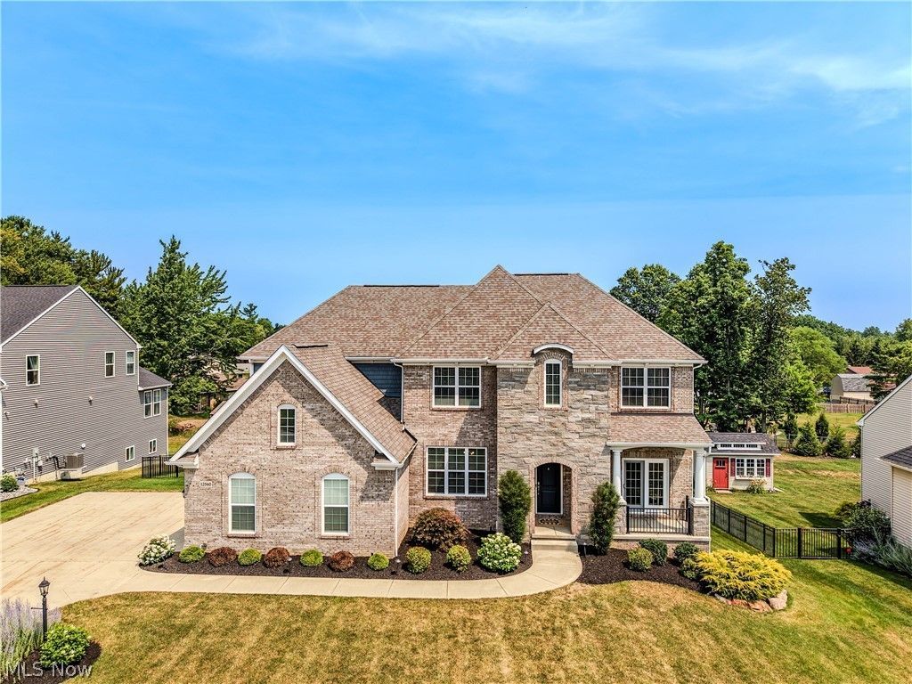 12560 Treeline Trail, North Royalton, OH 44133 Main Photo
