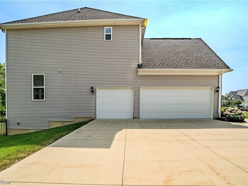 12560 Treeline Trail, North Royalton, OH 44133 Photo 7