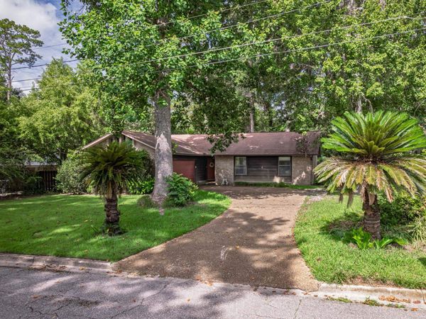 724 Red Fern Road, Tallahassee, FL 32308