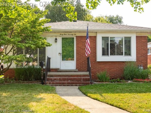 4476 Vassar Street, Dearborn Heights, MI 48125