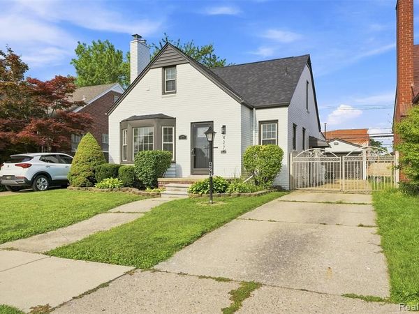427 N Waverly Street, Dearborn, MI 48128