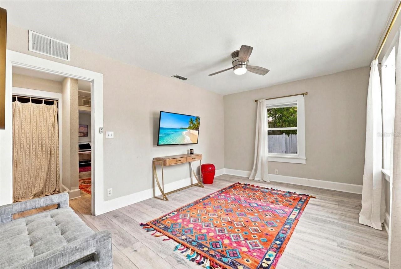 1161 Newton Avenue S, Saint Petersburg, FL 33705 Photo