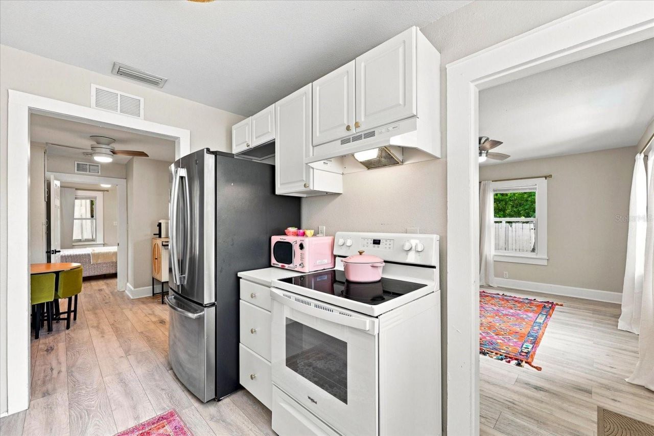 1161 Newton Avenue S, Saint Petersburg, FL 33705 Photo