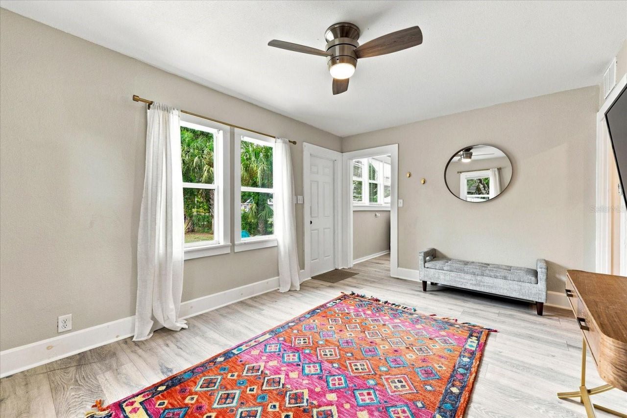 1161 Newton Avenue S, Saint Petersburg, FL 33705 Photo