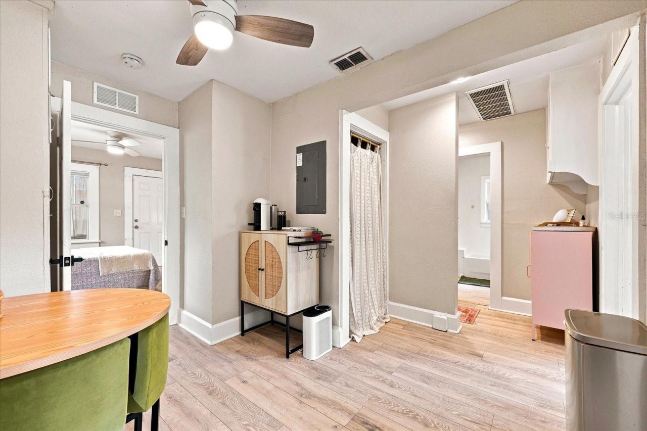 1161 Newton Avenue S, Saint Petersburg, FL 33705 Photo