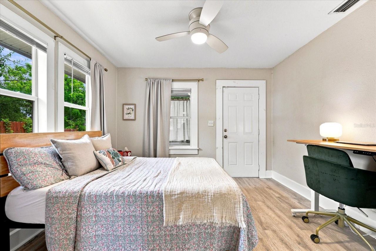 1161 Newton Avenue S, Saint Petersburg, FL 33705 Photo