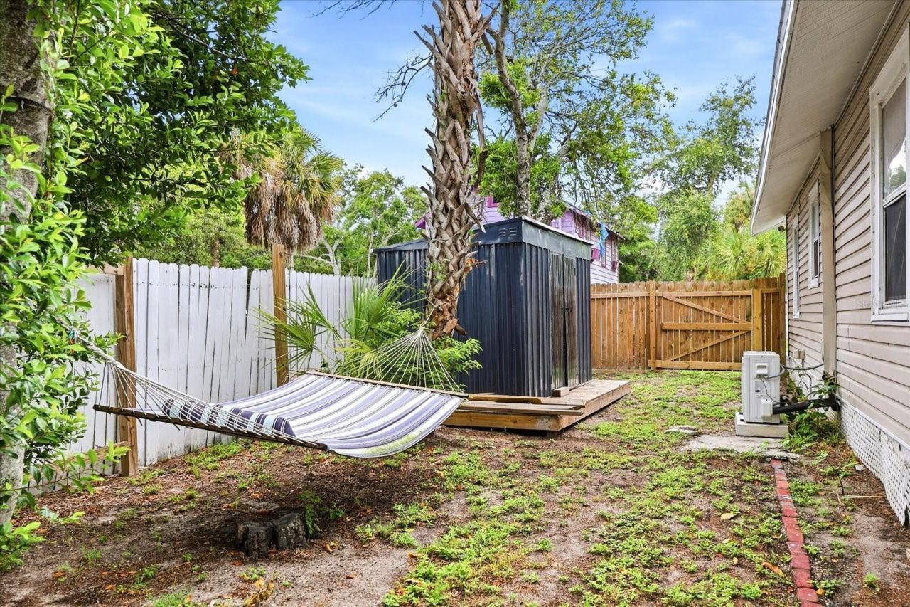1161 Newton Avenue S, Saint Petersburg, FL 33705 Photo